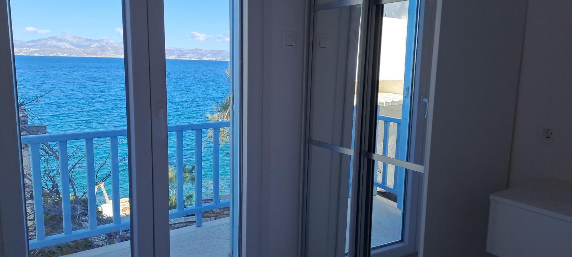 Dinas Inn Piso Livadi Exteriör bild