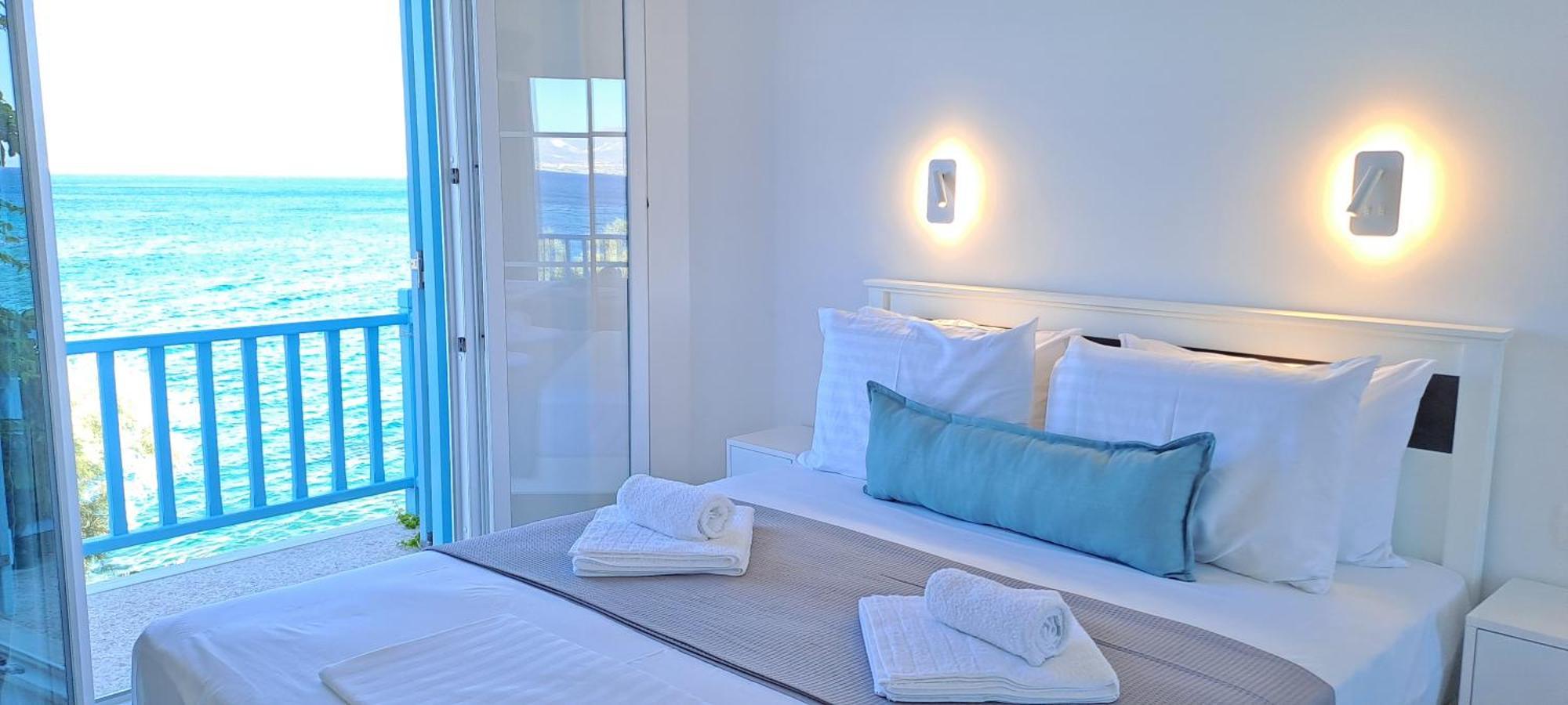 Dinas Inn Piso Livadi Exteriör bild