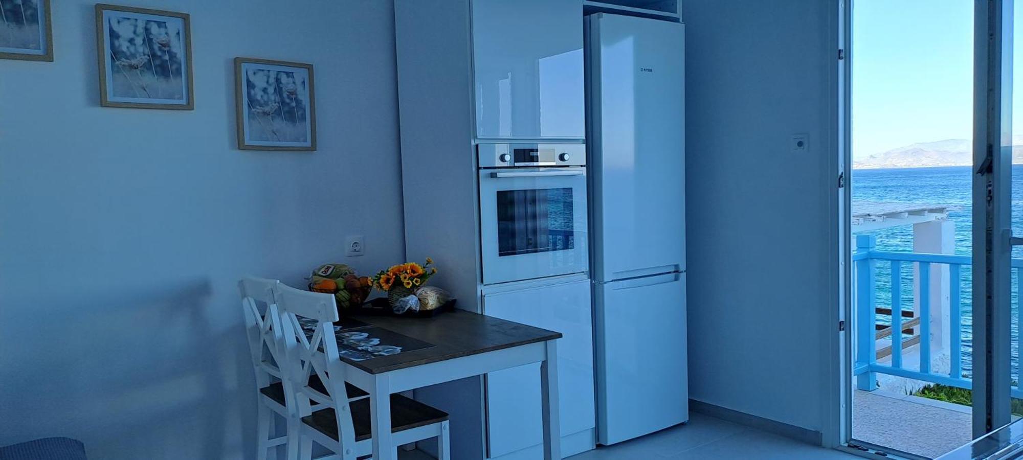 Dinas Inn Piso Livadi Exteriör bild